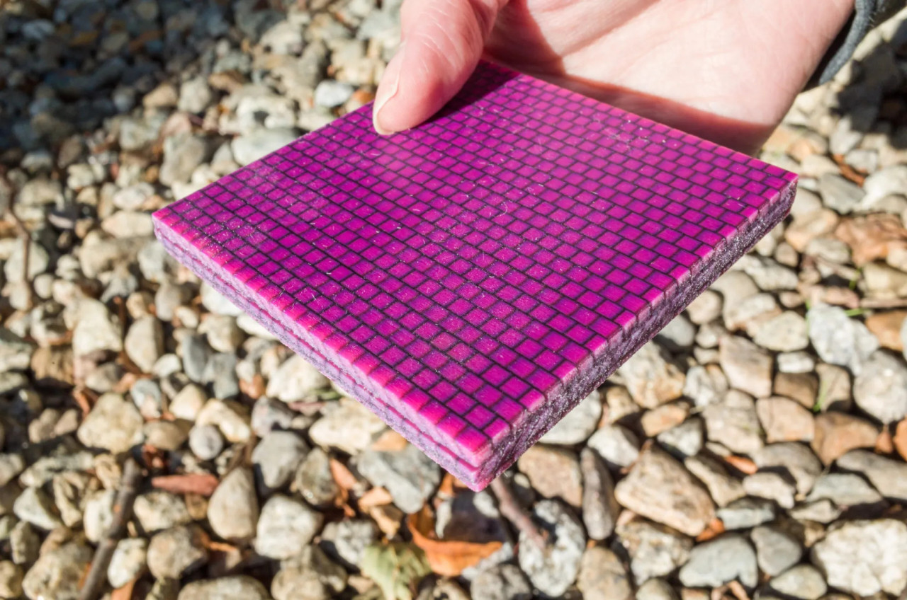 Этот полимерный лист имитирует сложную структуру морских улиток. 